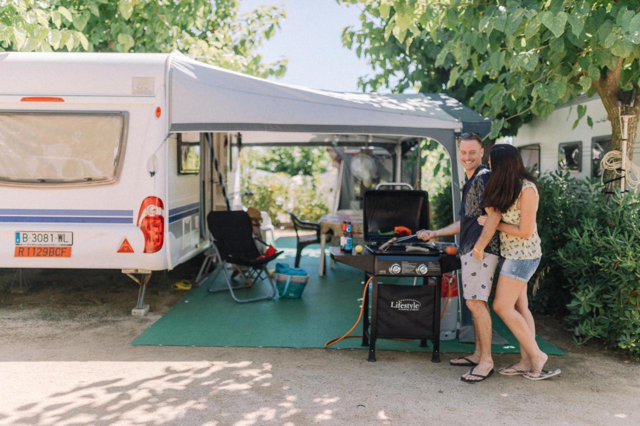 Camping Senia Caballo De Mar Pineda de Mar Eksteriør billede